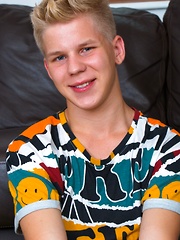 softcore,shaved,solo,twinks,blonde,erotic