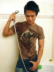 cumshots,jackoff,masturbation,asian,jocks,muscle,shaved,solo,panties,brunette,erotic,japanese,bathroom,sixpack,jeans